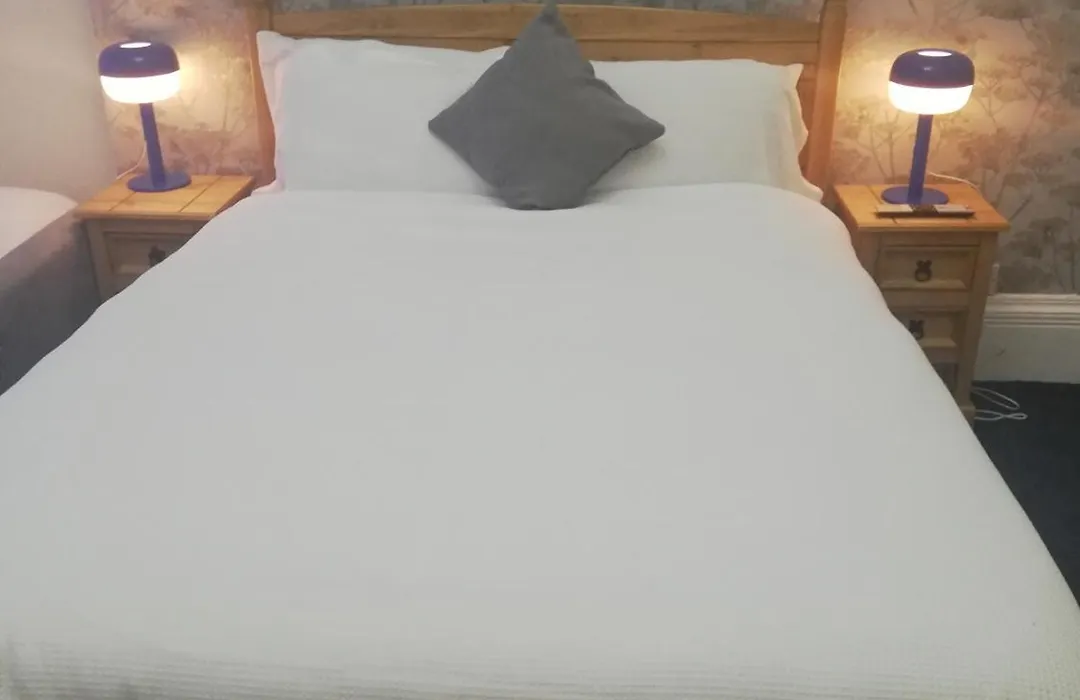 Camelot Seafront Hotel-1